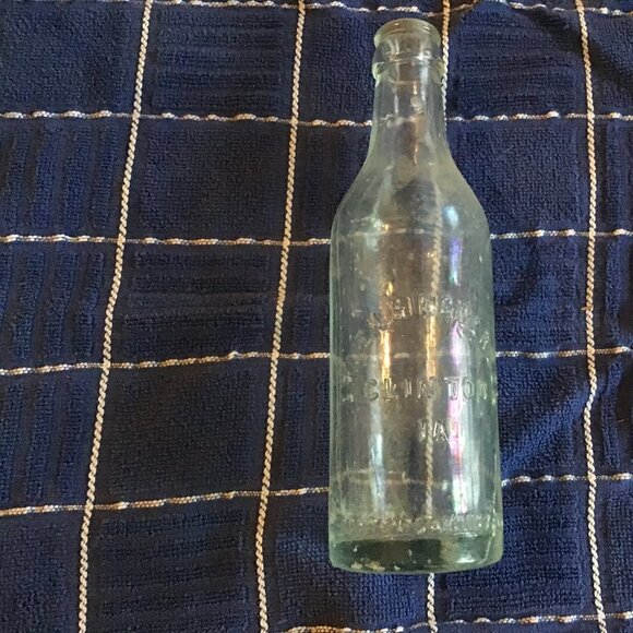 Vintage Arlen & Incwesen Soda Bottle - Clinton Iowa - Collectible Pop Bottle